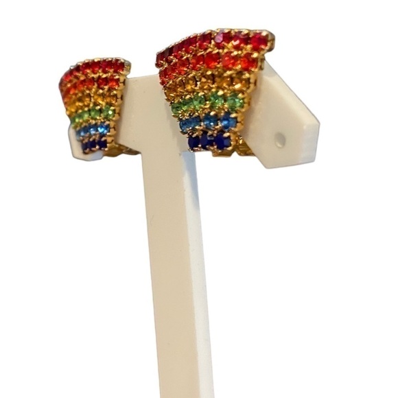 Rainbow Rhinestone Gold Tone Clip On Earrings Vintage - Picture 6 of 10